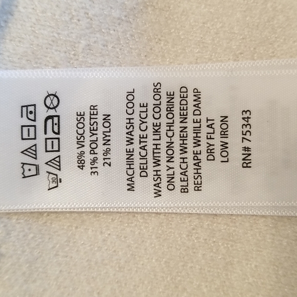 ¾ sleeves mock turtleneck sweater - Picture 6 of 6